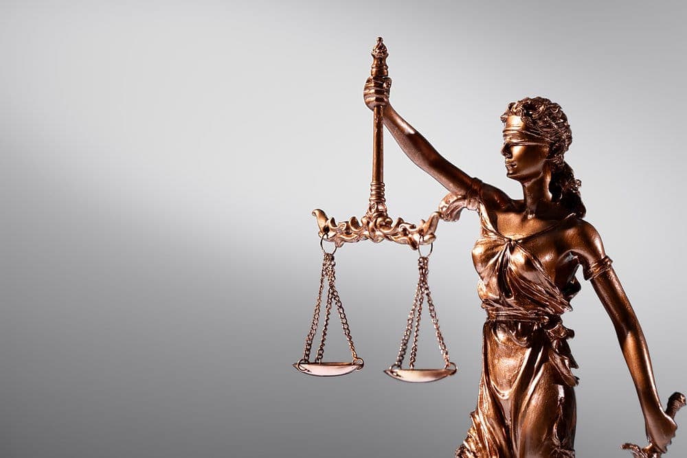 Statue of Lady Justice holding the scales
